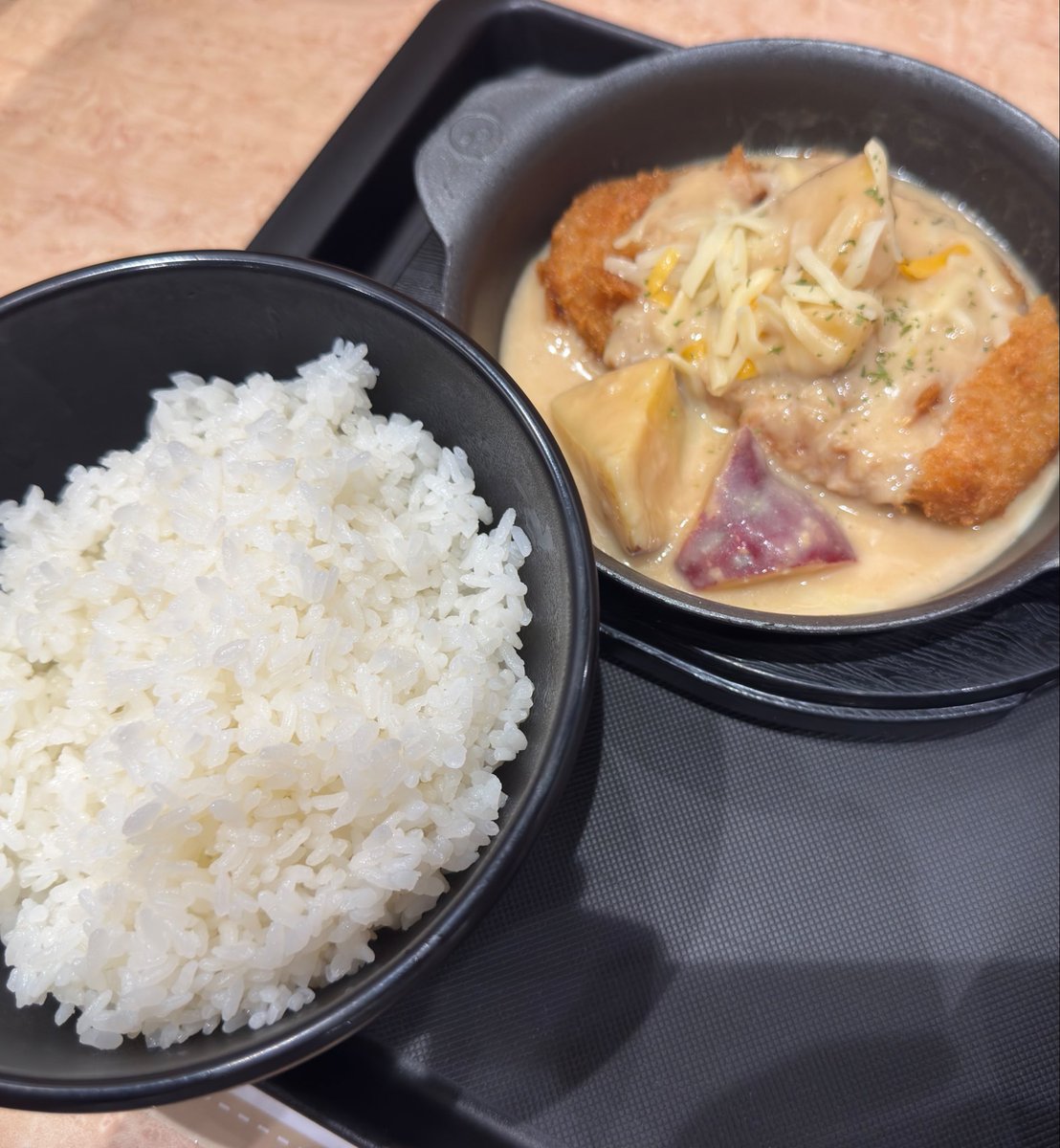 Mad_Romy's tweet photo. しかたのない https://t.co/cUFhPKwPXo