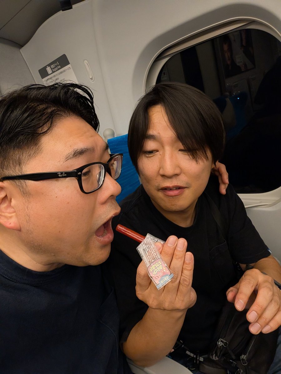 haljun2002_'s tweet photo. 大阪ありがとうございましたぁ！！
XVとはまた全然違うライブで楽しかったなぁ〜☺️✨
次回東京もまばたき厳禁で！！
#THISisUS #いざしん https://t.co/brXeXfFnSp
