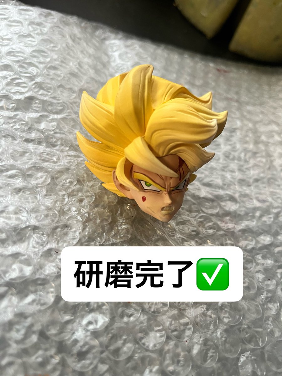 factoryk_k's tweet photo. 【ドラゴンボール】フィギュア✨
カスタムリペイント🎨
今回は今流行りの一番くじスーパーサイヤ人孫悟空をつくります。
海外製のあやしいフィギュアでカスタム中🤩👍✨首の角度を変え、パテで口の形状も変更‼️歯を食いしばる表情に
#ドラゴンボール
#一番くじ
#スーパーサイヤ人
#孫悟空
#リペイント https://t.co/nAYWl7X6EC