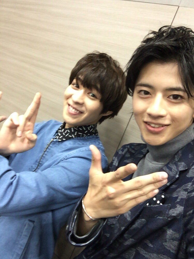 Whoaaaang's tweet photo. 주인공들끼리 뭉치는거 너무너무너무 좋은 것 같아……/// https://t.co/swwy5MNE7V