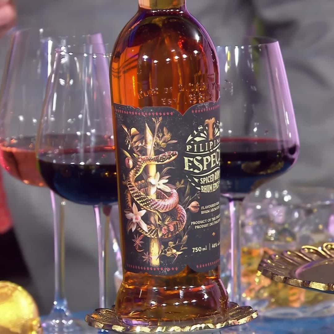 NatalieMacLean's tweet photo. 🌍 5 World Class Sips for FIFA Watch Parties and Father's Day 🍷

https://t.co/jRBHjw3TEb

🍸 Raising a glass with @Jennifer_Hsiung & @NewsguyNick this World Cup season

🌸 Poplar Grove Winery just released their 2025 Rosé from the Okanagan Valley, which took Best in Category and Double Gold at the Pacific Rim International Wine Competition.

🍓 There's lovely wild strawberry, pink grapefruit, and watermelon aromas with a squeeze of citrus zest on the finish.

🥔 Chopin Potato Vodka was founded in 1993 in Krzesk, Poland, creating the world's first super-premium vodka, with three kilograms of potatoes in every bottle.

🍏 It's creamy and full-bodied with delicate notes of green apple and a whisper of vanilla on the finish.

🥃 Glenmorangie Original 12 Year Old has been made in the Scottish Highlands since 1843, with the tallest stills in Scotland, roughly the height of an adult giraffe.

🍑 Twelve years in former bourbon barrels give this whisky sun-ripened citrus, creamy vanilla, and honey on the nose, with ripe peach and gentle spice on the palate.

🌴 Tanduay Especia Spiced Rum from the Philippines was founded in 1854, one of the oldest rum producers in the world, crafted from a blend aged up to seven years in former bourbon barrels.

🍯 The nose is inviting with vanilla, caramel, cinnamon, and on the palate, warm baking spices layer over honey, soft tropical fruit, and a touch of oak.

🍷 Clos du Soleil Signature from BC's Similkameen Valley is a Bordeaux-style blend of Merlot, Cabernet Sauvignon, Cabernet Franc, Malbec, and Petit Verdot.

🫐 On the nose, pencil shavings, raspberry, cedar, and blackberry with pepper, and on the palate, soft tannins carry layers of raspberry, blackberry, pomegranate, and fig.

🏆 Which drink would you serve for your World Cup watch party or Father's Day❓

Let me know in the comments 👇

@poplargrovewine @tanduayglobal @closdusoleil @select_wines @selectwinesto @authenticwine @CSWS_BC @CSWS_AB @CSWS_SK @CSWS_MB @CSWS_ON @CSVS_QC @CSWS_AtlCan @BCWine @BCWAS @WineGrowersCA @theCanadaGuide

✨ Please drink responsibly.