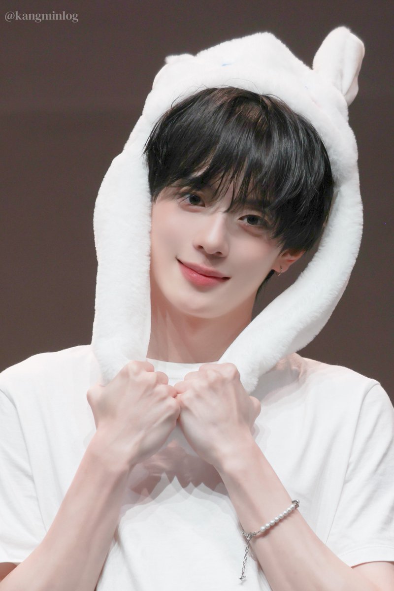 kangminlog's tweet photo. 260619
#강민 #유강민 #カンミン #KANGMIN #베리베리 https://t.co/PjdbIHC2dL