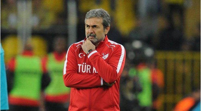 kadinsalseyler's tweet photo. Milli Takım’da Montella dönemi bitmeli, Aykut Kocaman dönemi başlamalıdır. 📉➡️📈
#BizimÇocuklar #MilliTakım https://t.co/TLb3ktgJmq