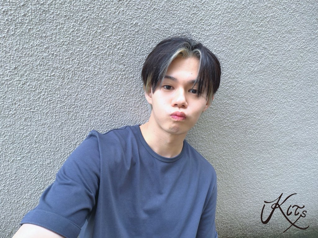 kai_kai_diary's tweet photo. カイくんいつもありがとうだよ〜ᴖ ̫​ᴖ
これを機にKITsのお仲間が増えますように💫
(好きビジュカイくんと最新ビジュのカイくん)
 #KITsオフィシャル流出 https://t.co/Sq0tfHhFOH
