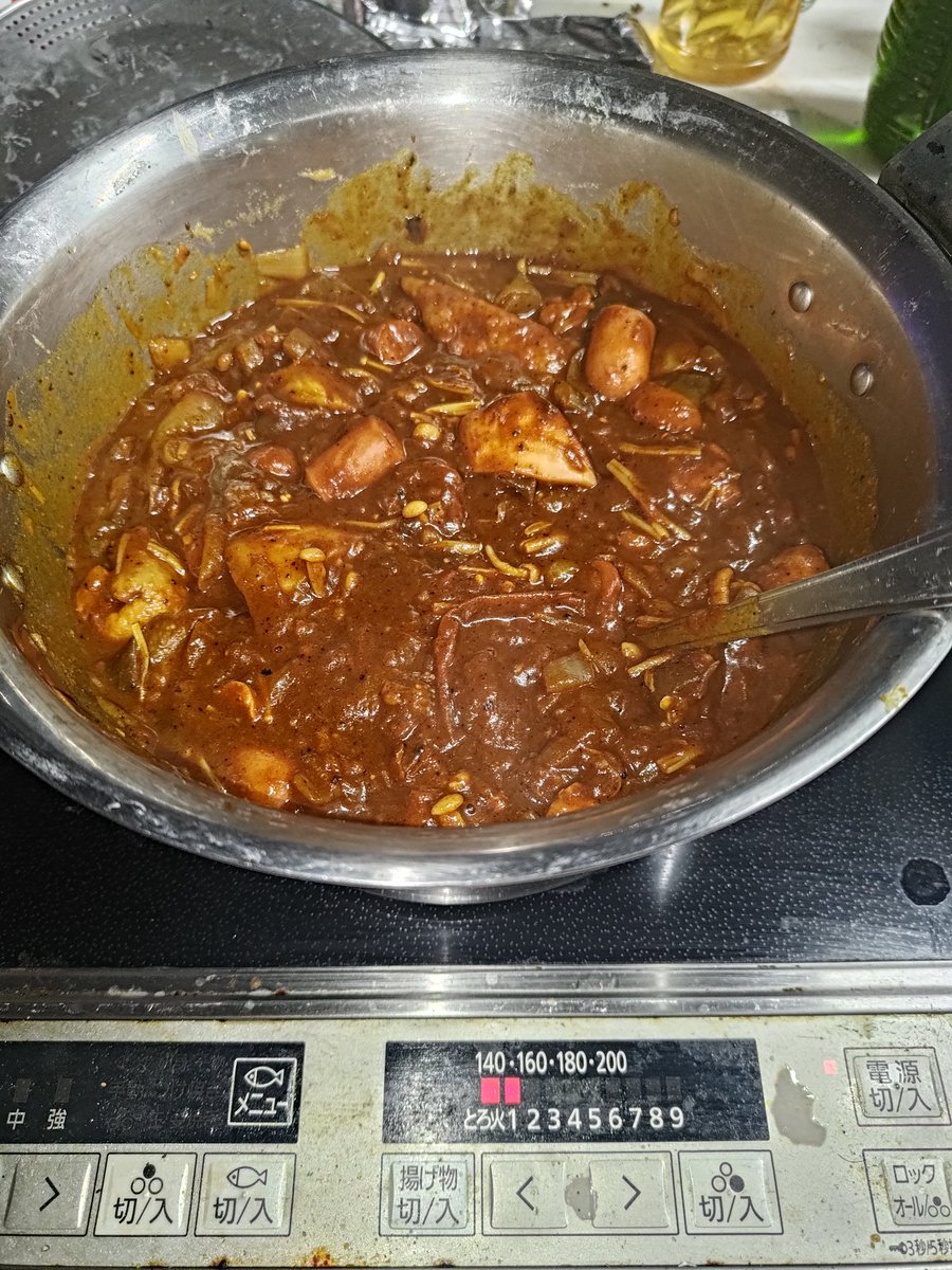 vodka198108's tweet photo. カレー作った
旨い https://t.co/wXzEaK1vvS