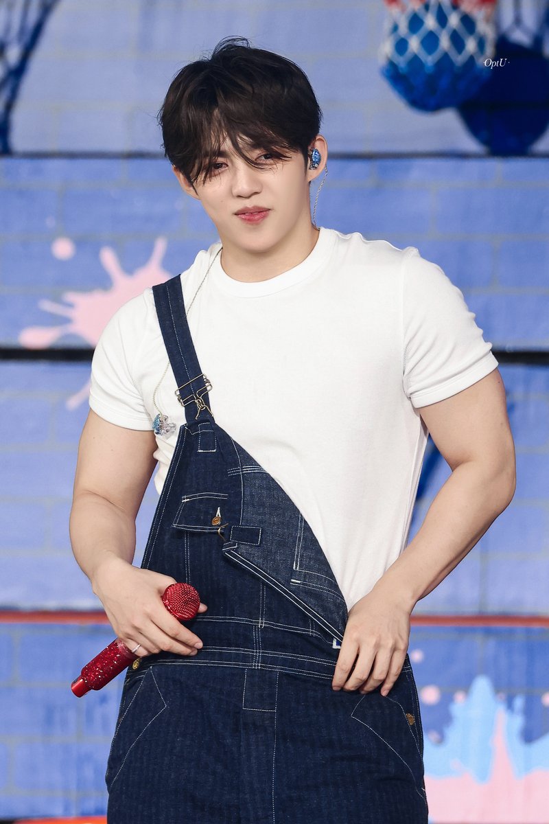 OptUScoups's tweet photo. 260620

#에스쿱스 #SCOUPS
#승철 #최승철 
#세븐틴  #SEVENTEEN  
@pledis_17 https://t.co/LIWcanmsWN