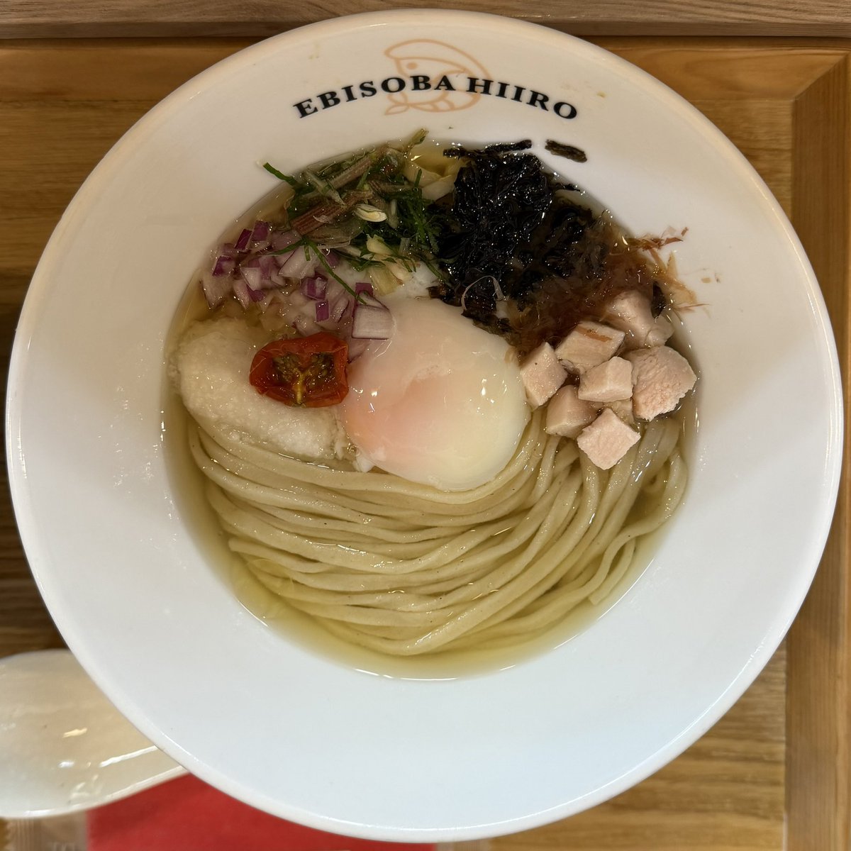 me_pera01's tweet photo. えびそば緋彩さん＠堀田　名古屋

冷香麺

一昨年ぶりに、夏の風物詩にありつけた
のでご機嫌です　ぅおーーっこれこれ！

丼が懐かしかった　まだ現役だった
おニューな椅子になってた
入り口のゴミ箱が新しくなった？
LINEポイントがタッチになってた

とても美味しかったです、ごちそうさま https://t.co/O9jLrBL69M