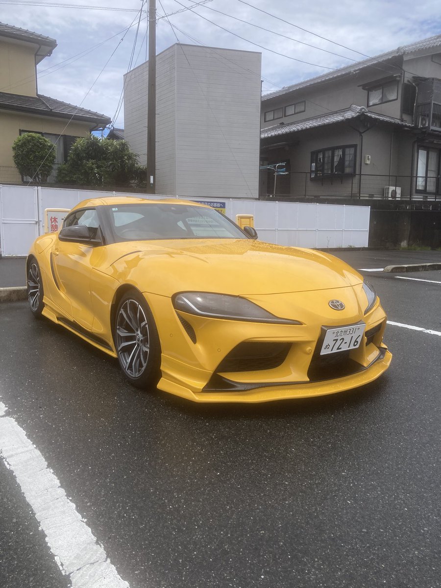 KOG_s1000rr's tweet photo. GRスープラ SZ-R納車されました！
マジで低いし長いしデカい！運転怖い！ https://t.co/I18kr6wesb