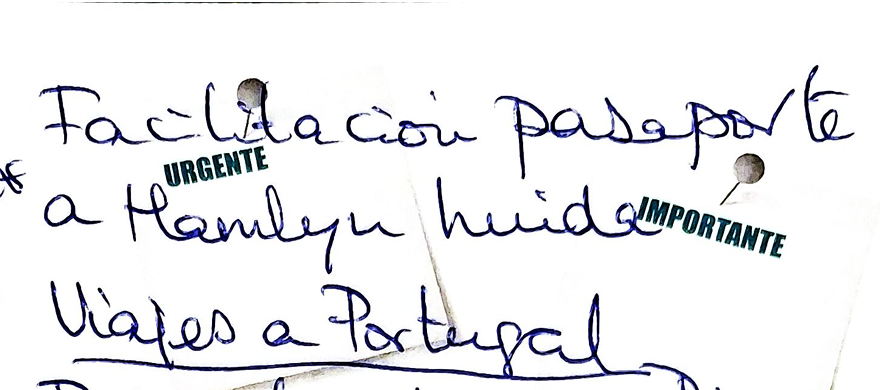 GuillermoRocaf1's tweet photo. @patxilopez Tranquilo Patxi. La Trama de LEIRE la FONTANERA le hace un nuevo pasaporte a Begoña y se puede fugar a Dubai, como hicisteis con Hamlyn el de los HIDROCARBUROS https://t.co/2L4eDV0F48