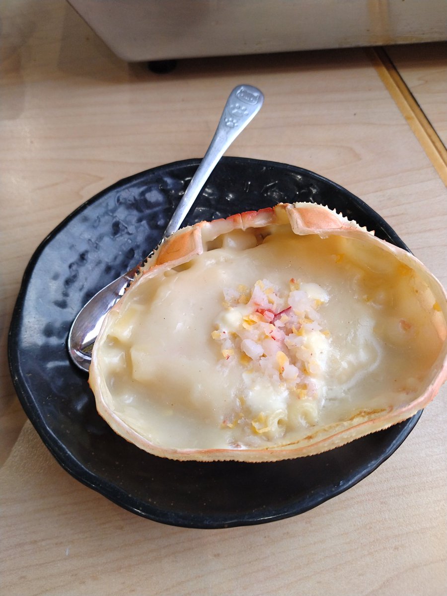 0enoz0's tweet photo. ご飯は名物を中心にいただきました。

ワサビ丼
金目鯛
黒はんぺん
グラタン https://t.co/jur0U51cV1