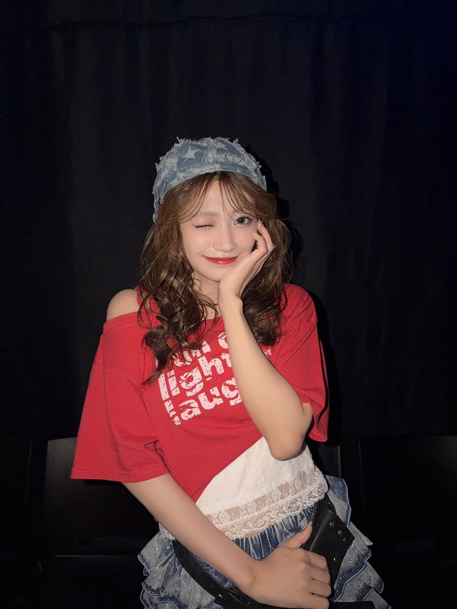 kana_cs1111's tweet photo. #オキコレ ありがとうございました✨

Zipperステージ、repipi armarioステージ
歩かせていただきましたっ！！

そしてライブも~！！🎤♡
盛りだくさんで楽しかったですっ！

いかがでしたか？💭

普段着れないお洋服を着れるのってやっぱり嬉しいしわくわくしますっ🙂‍↕️♡

ライブも一緒に盛り上がってくれてありがとうございましたっ！

#CUTIESTREET #きゅーすと