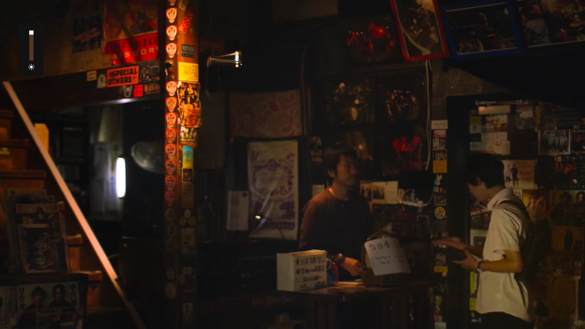 simonchouchou's tweet photo. ライブハウスって、日本のインディー映画の世界観にすごく馴染む ⊹ ࣪ ˖₊˚ https://t.co/QxMiVIf3P8