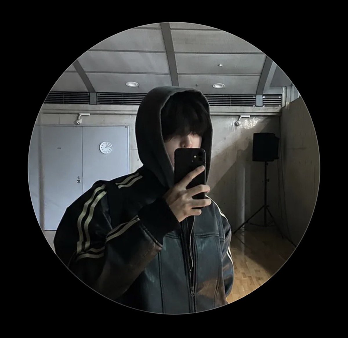 _r1nt09's tweet photo. ��和くんのアイコン、暗くて黒くてかっこよくて🥹🥹🥹
凜和くんってもうどうしようもなくかっこいいඉ́  ̫ ඉ̀
#大瀬凜和 https://t.co/gvFFtGbRnD