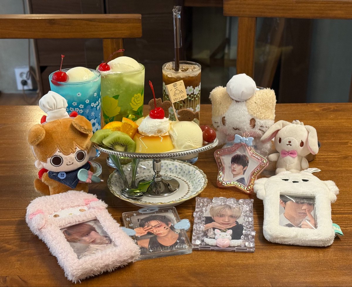 euijoorine's tweet photo. Today’s #lunéeats ft: Intak, Soobin and Shinyu
 
@taetbug @illlikeshinyu https://t.co/hnydstwMb9