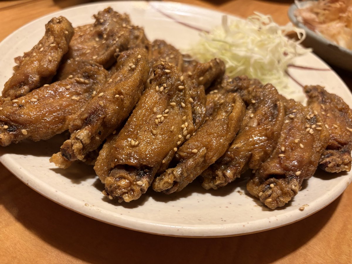 pinocchiop's tweet photo. TOUR 「アンダーワールド」2日目、名古屋公演が無事終演しました！
途中、頭が真っ白になってわけわかんなくなるくらい楽しかったです！
最高の盛り上がりをありがとうございました！

#アンダーワールド #ピノキオピー https://t.co/tdfKEM9slM