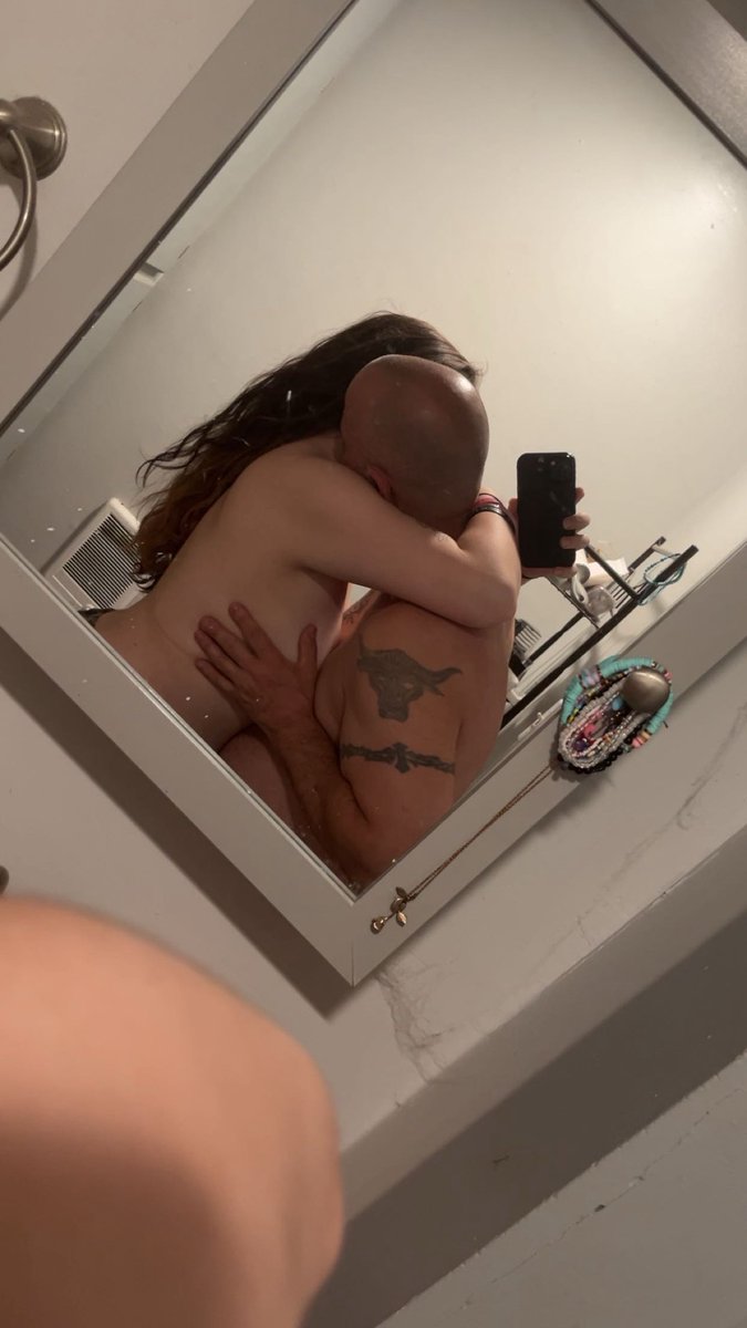pprincess_lexx's tweet photo. just dropping by to let everyone know im still obsessed with my future husband😩💍🩷
#daddy https://t.co/oO5lhbBEwU