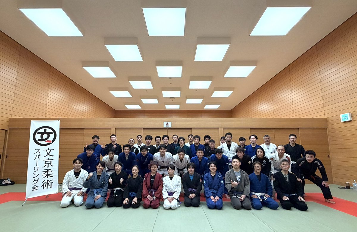 bjjsparring's tweet photo. 本日もご参加ありがとうございました！

動画と写真の共有、深夜か明日午前の予定です（飲み予定が…🍻）。しばしお待ちください！ https://t.co/DGnw1SgEba