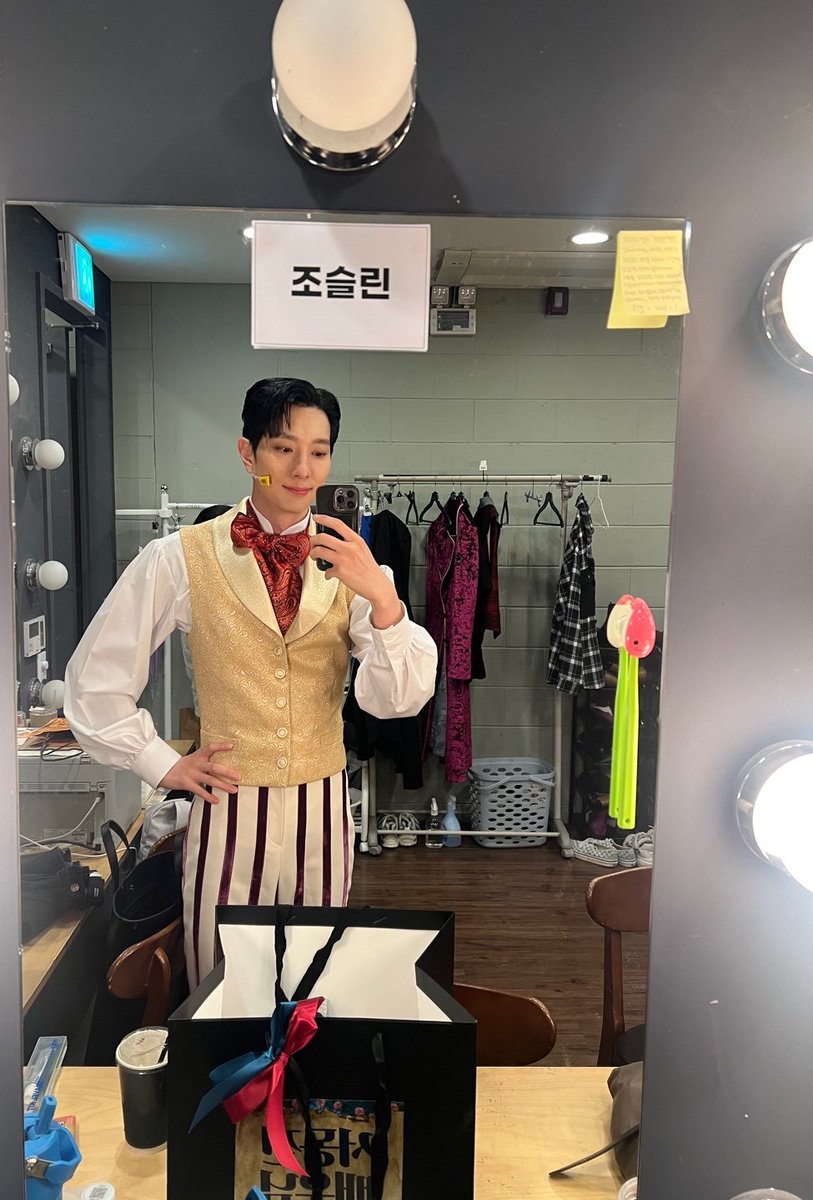 86O926's tweet photo. 260620 동진톡💌
#서동진단톡방 https://t.co/1nvkjWrv6c