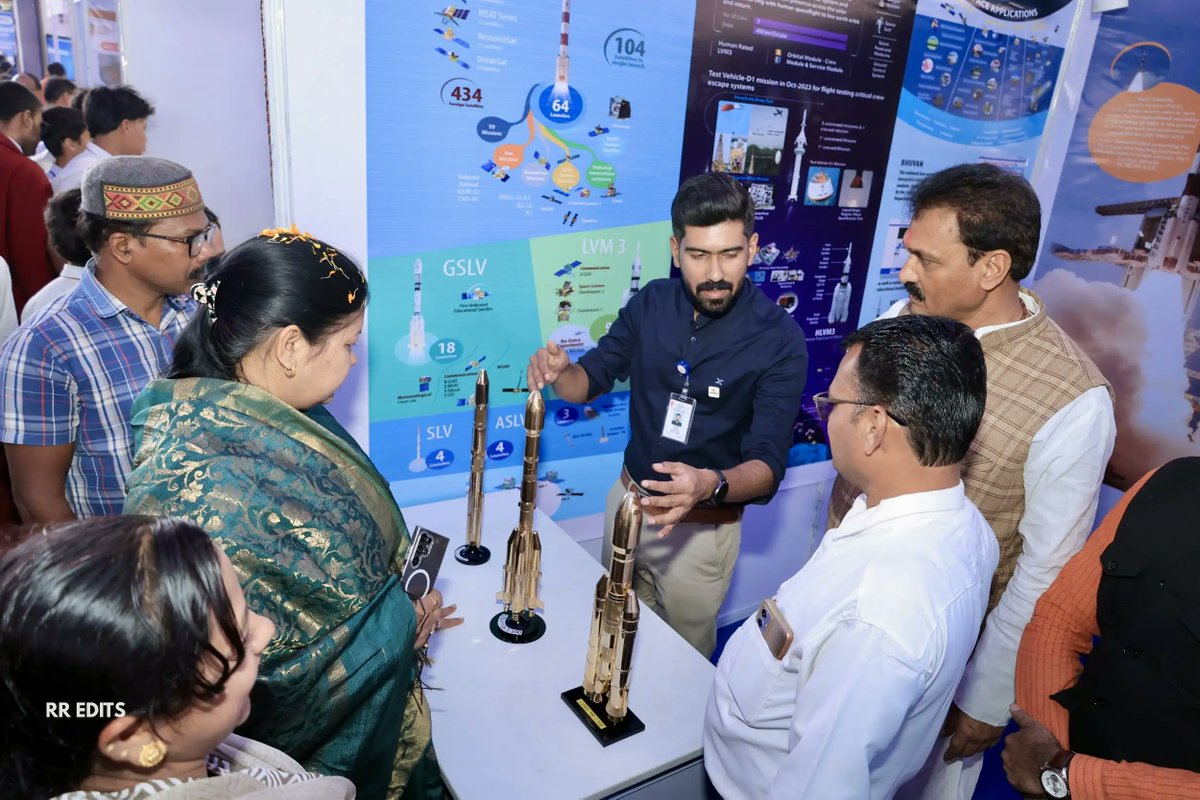 editorneindia's tweet photo. Proud to see ISRO’s achievements on display at Pragatisheel Chhattisgarh 2026 in Janjgir-Champa. The pavilion has attracted over 3,000 visitors, including students and teachers, inspiring young minds to explore science, innovation and space technology. https://t.co/xAUnPUFJY2