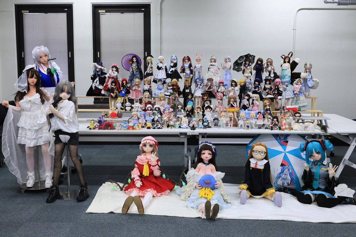 kurokuma_pochi's tweet photo. 本日は兵庫某所で開催の第２回神戸ドールオフ交流会におじゃましてまいりました。
主催者さま、ご参加のみなさん、楽しいお時間をご一緒させていただきありがとうございました(*´ω｀*)

 #KDM02 https://t.co/Ib7BeeTCkj