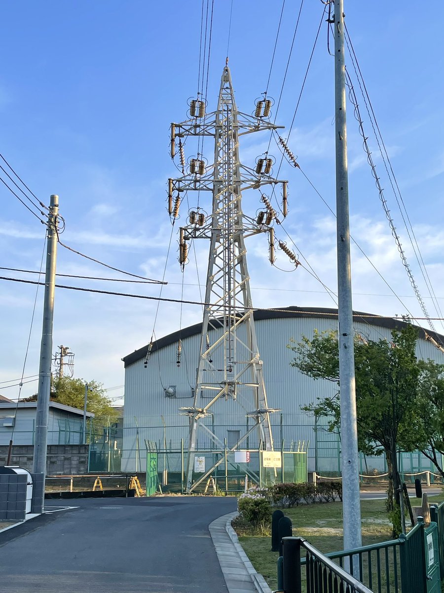 honatsugikanao's tweet photo. 鷺沼線No.5。鷺沼変電所へ。2026年5月・千葉県習志野市。
#鉄塔
#土曜日の鉄塔
#チーム鉄塔沼 https://t.co/ncPm97UKcm