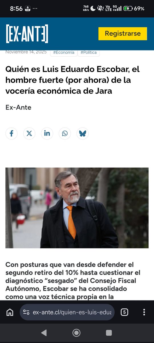 fjespina's tweet photo. @CNNChile En serio entrevistan como "experto económico" a un comunista?
Tengan decencia @CNNChile https://t.co/9q5unsE0nX