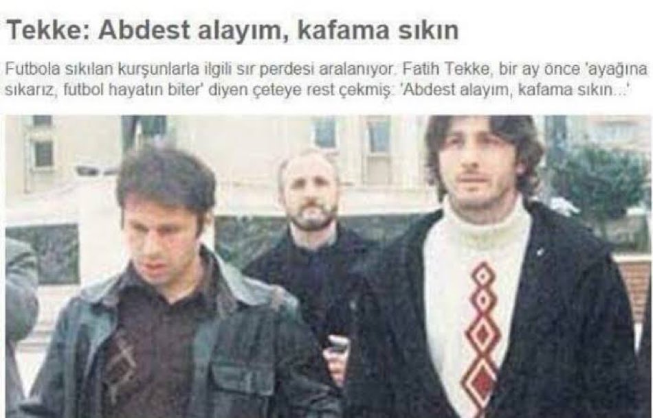asutt_'s tweet photo. mezuniyet için elbise arayacağıma https://t.co/JHr0QzOSD6