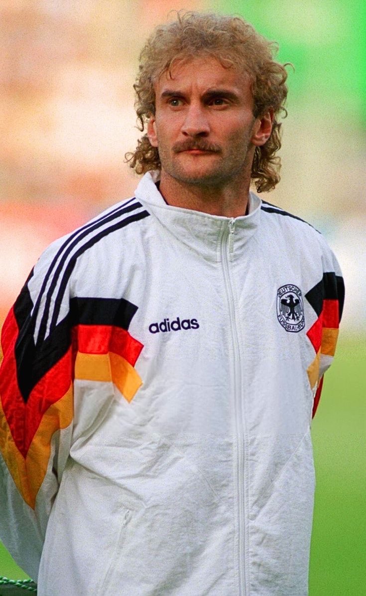 futnostalgico's tweet photo. 🇩🇪 Rudi Voller 🤩

Nostálgico! https://t.co/BWcwWPf3oW