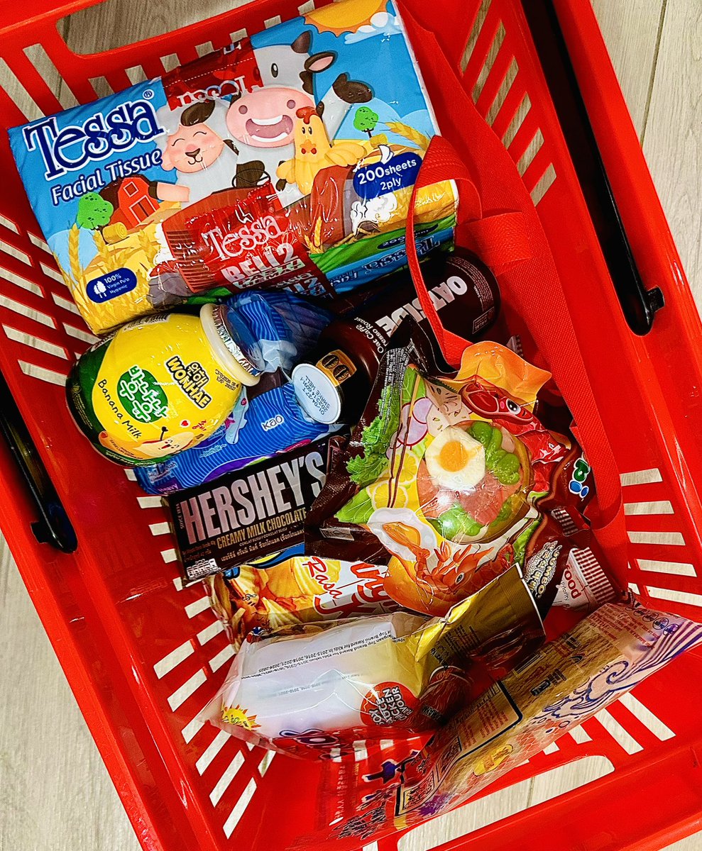 acebrght's tweet photo. “Jemput yaa. Aku tunggu sambil muter2 food hall”

Hasil jajan…

Mending gue pulang sendiri aja lebih murah 🤣🤣 https://t.co/B7FIjec5Ot