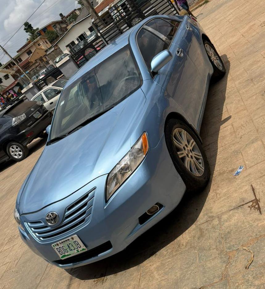iBrowHA's tweet photo. 🍫*Toks standard 🇳🇬 08 Toyota Camry Muscle*
🍫 Engine n gear 💯
🍫 Chilling AC 💯
🍫 Android screen with reverse cam 📸 
🍫 Leather Seat  
🍫 Fancy alloy wheels 
🍫 *5.8m*
🍫 Settlement 150k
🍫 Ibadan 📍 https://t.co/v4bfIZTgVR