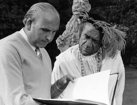 carryontitterin's tweet photo. Carry On legends Gerald Thomas &amp; Sid James going through a scene for Carry On Henry. 👑 https://t.co/YKbEkXtDzQ