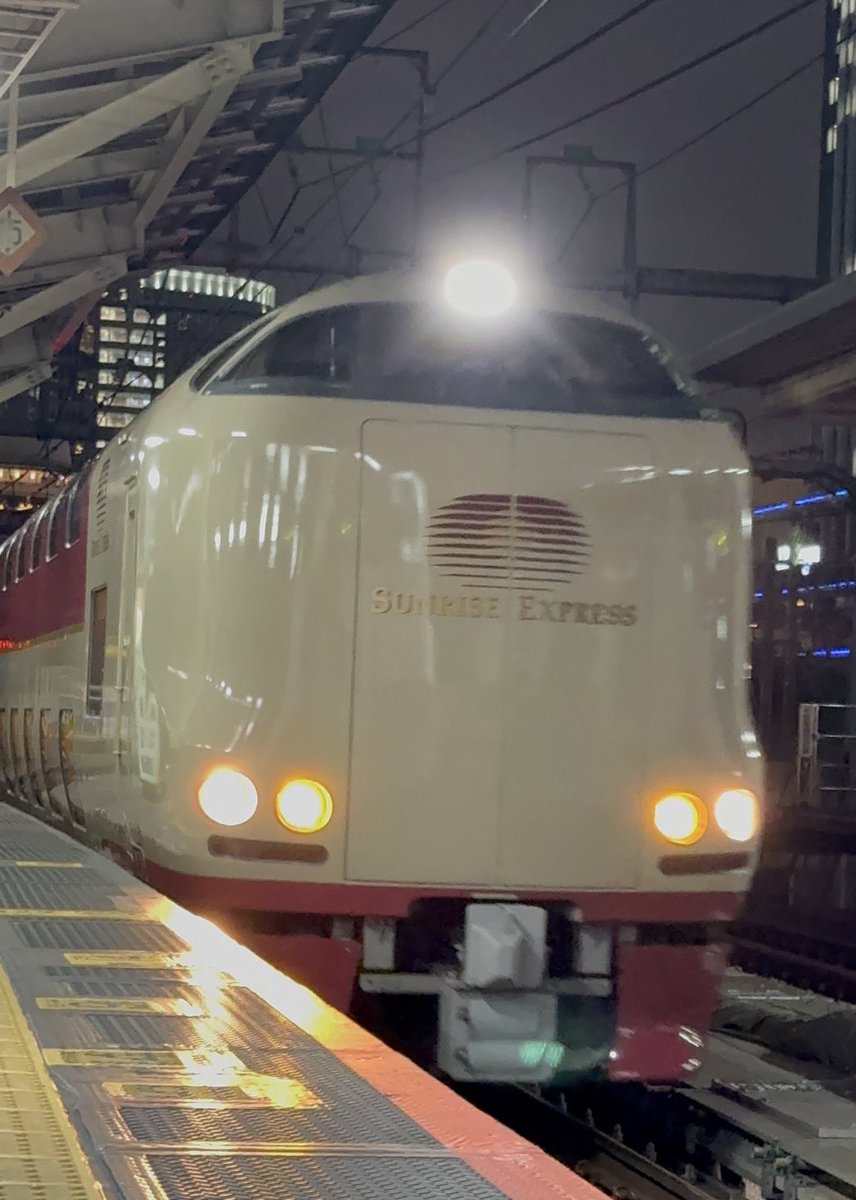 toyoakik's tweet photo. <瀬戸内旅>
寝台列車サンライズ瀬戸で高松経由で小豆島へ！翌日はしまなみ海道経由でフェリーで大久野島でうさぎと遊びました(^^)

#サンライズ瀬戸
#小豆島
#しまなみ海道
#うさぎ島 https://t.co/5hSGlWAubC
