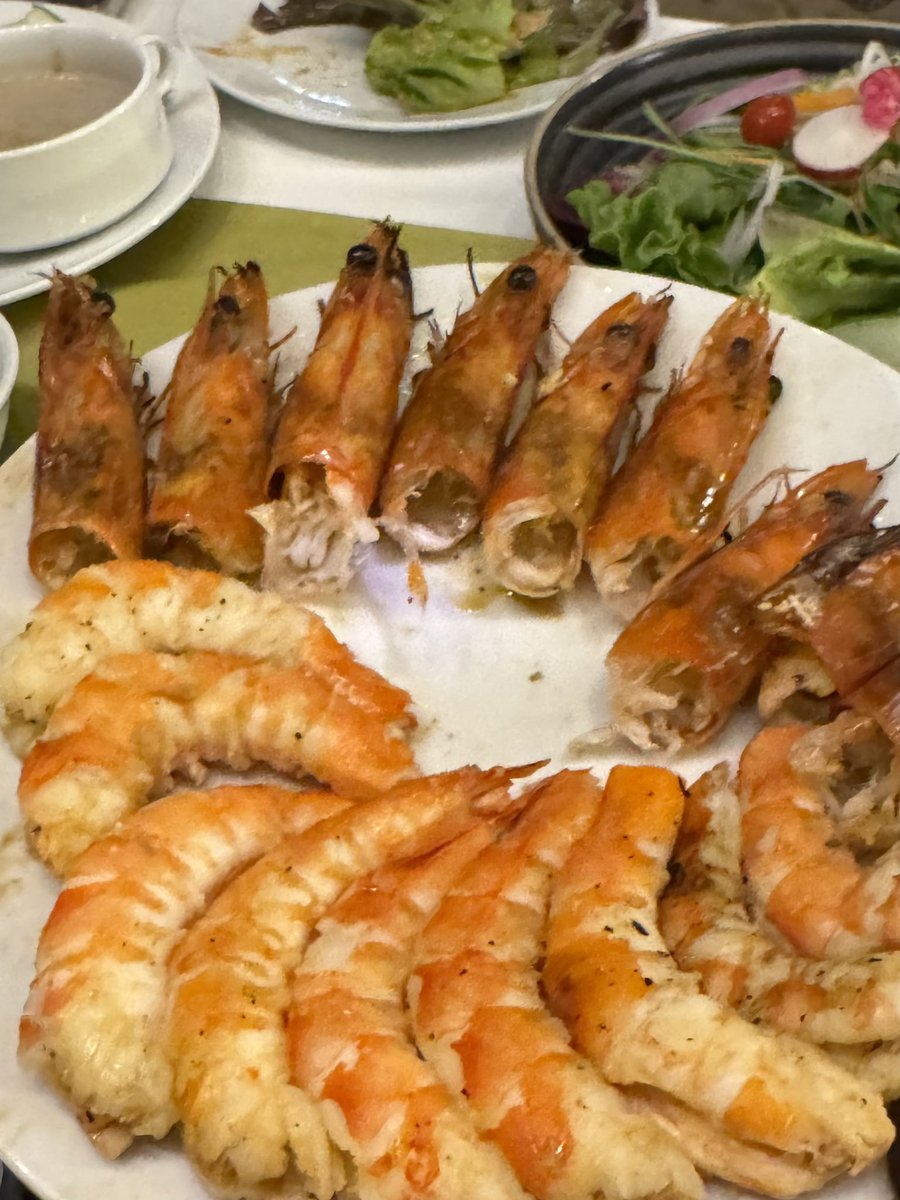 mingyeon0131's tweet photo. えびの殻🍤剥くの嫌だなぁ〜と思ってたらJoongくんがみんなのために剥いてくれた☺️
美味しくいただきました。
ごちそうさまでした🙏🏻♥️

GarnierMochiImissyoujoongtripd1
#จุงอาเชน #JoongArchen https://t.co/C1t3OTYIwQ