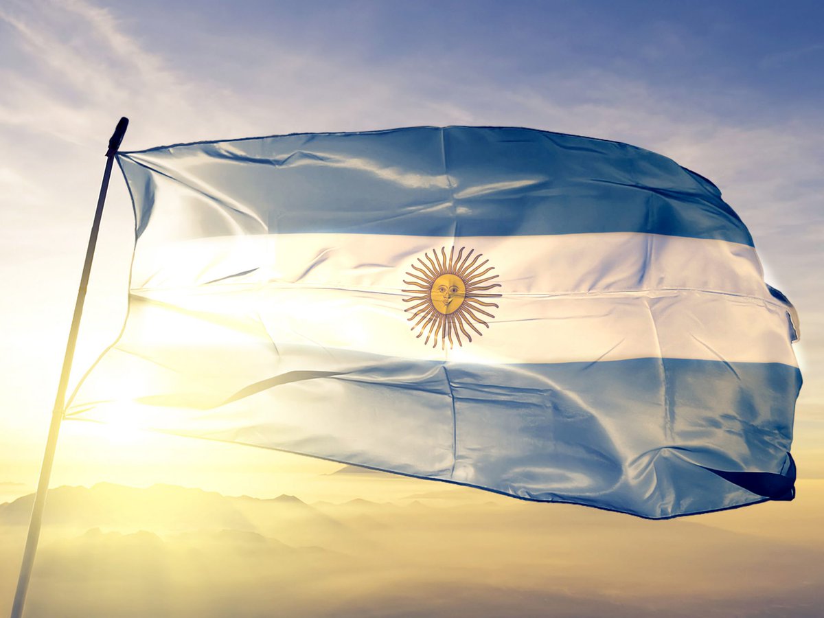 FavioSchneeberg's tweet photo. 🇦🇷 20 de Junio | Día de la Bandera 🇦🇷
Alta en el cielo, Siempre!!! 🫶 https://t.co/Op5IYg4IkD