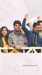 Questio05585171's tweet photo. @abhijeet_dipke Why Kejriwals son is not joining  the protests. https://t.co/GxIjwI4NUn