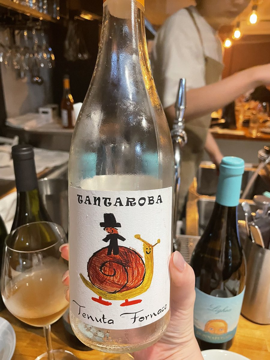 somethingwhitee's tweet photo. 神泉楽しい。店員さんも気さくで良い方で最高🥂✨ https://t.co/zVkRSHGcS2