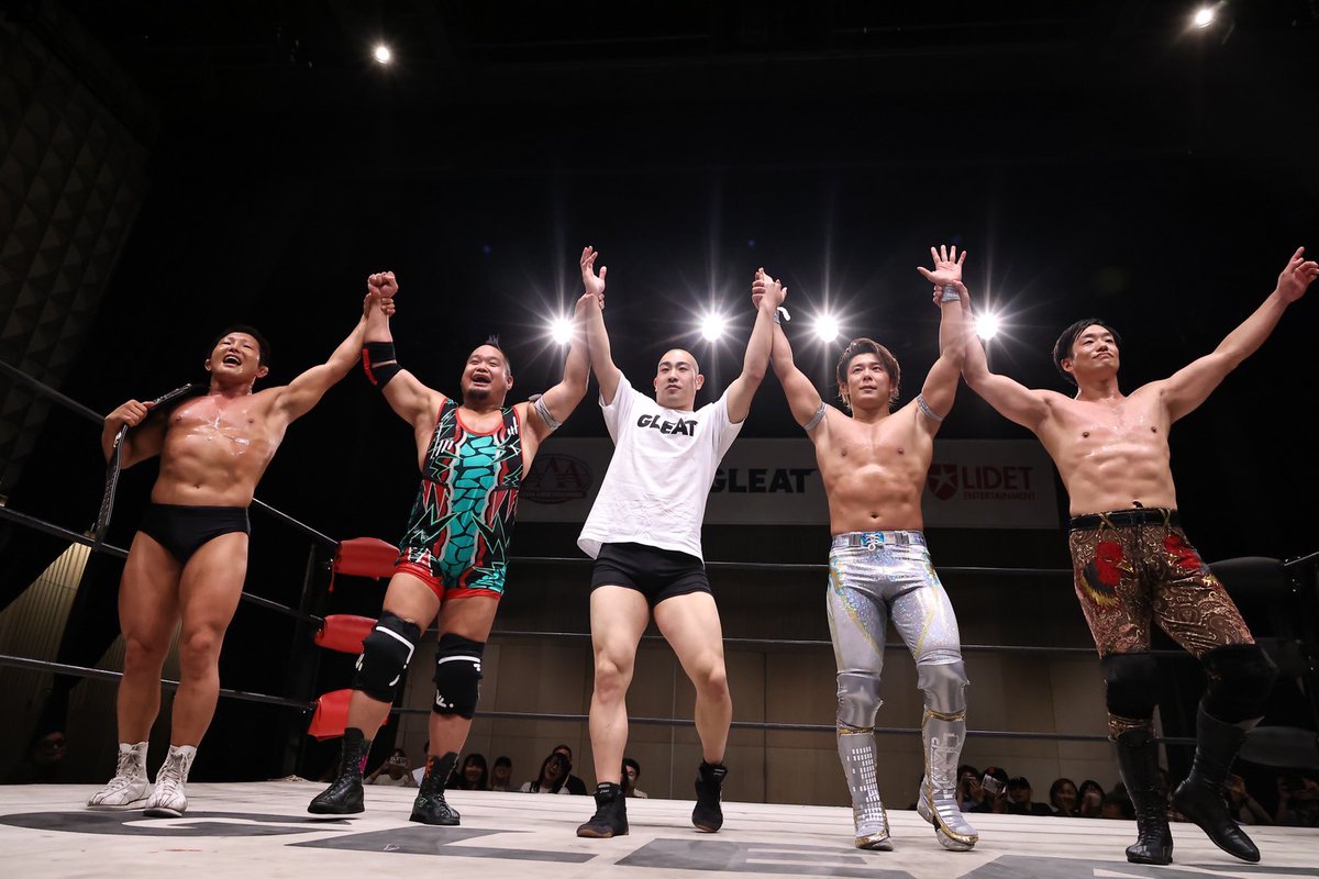 LIndamanowe's tweet photo. 山本のデビュー戦は
T-Hawkとの試合に集中しすぎて見る余裕がなかった。ちきしょう。
Tを愛してるから思いっきり殴りたい。
Tを愛してるから思いっきり殴られたい。
こんな仕事他にはないよ。
ありがとう。
#GLEAT
#リンダマン2・0 https://t.co/qX3DEKuswn