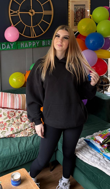 MPSCroydon's tweet photo. #MISSING Have you seen Mia, 16? She is missing from Nottingham and was last seen on 17 June. She is known to frequent the Croydon area. Anyone with information should call 101 quoting 01/7706114/26. https://t.co/zpvIiI4eDO