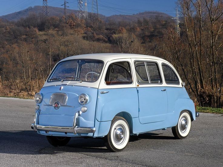 enric_marc's tweet photo. Diferentes Fiat 600 Multipla...desde 1956 hasta 1969 fue su producción #fiat #fiat600multipla #car #carclassic https://t.co/3dsjSdV7ca