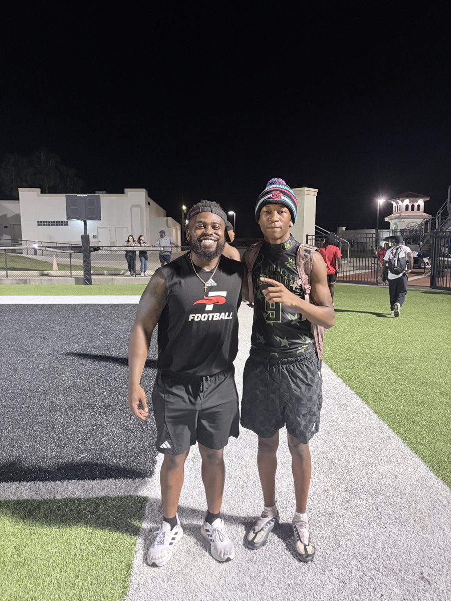Aiden_Bolden09's tweet photo. -Had and amazing day at SEU #fuelthefire 
@CoachRussSEU @coachmccloud3 @CoachKO7 @CoachAlexBell @APKCoach_Neeson @CoverApk @PrepRedzoneFL @CenFLAPreps @247Sports @247recruiting https://t.co/3bv9Nr4Jqt