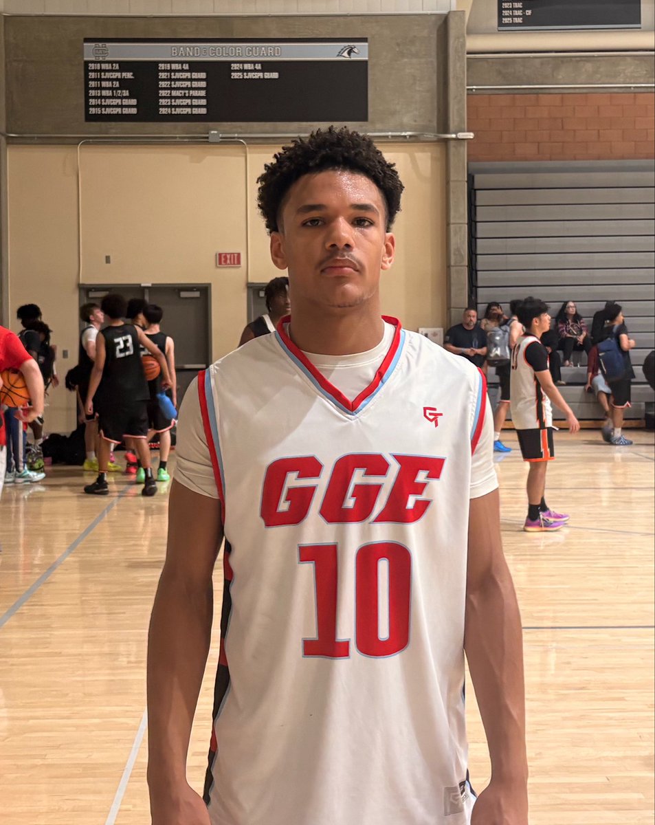 Pdouble_33's tweet photo. @ClovisWestBask1 Nike Summer Showdown✍️

2028 Josiah Wilson (6’2 | CG) - @JGH_boysbball put on an absolute scoring clinic yesterday going for 22 & 28 points respectively against CW & SJM. The shot making and shot selection was superb, the defense was on locks, & he showed he is a high-level shot blocker with great timing, bounce, and instincts to protect the rim in the paint, as well as alter perimeter shots. Step-backs, fadeaway, one-leg jumpers were on display all day. One of the top 2028 prospects in the Central Section & will be on display @BoysCaliLive24 next weekend. 

@CalHiSports @RonMFlores @FrankieBur @trigonis30 @Devin_Ugland @paulmeadors @PrepHoopsSoCal @PrepHoopsNorCal @CifCentral