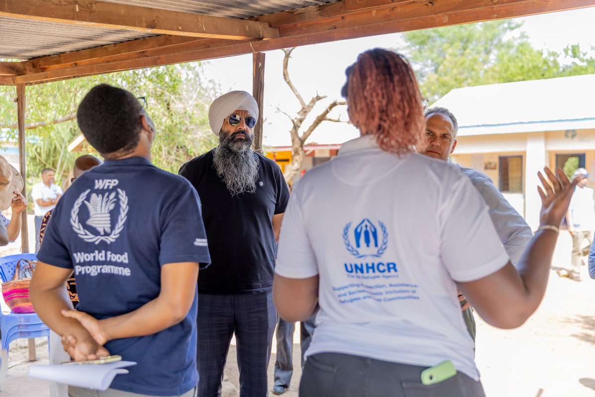 randeepssarai's tweet photo. Every refugee carries a story of loss, resilience, and hope. On World Refugee Day, we honour their courage and reaffirm Canada's commitment to supporting refugees and displaced people around the world—providing assistance in times of crisis while working toward lasting solutions. https://t.co/OBfVJHwxSw