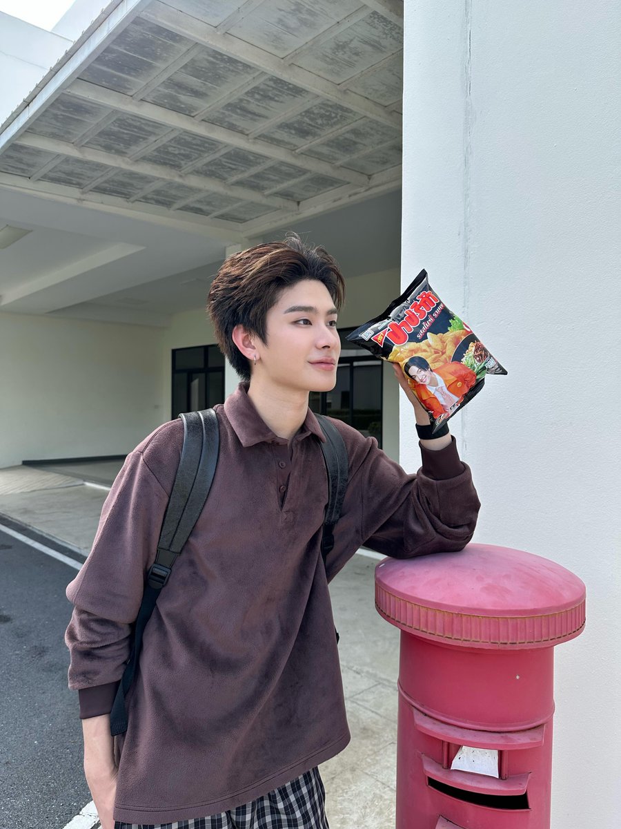 TheMCeeyou's tweet photo. เรามักหยิบซอง(รสชาติ)ที่เราชอบ 😚

#COPPERdechawat
#THAIchayanon
#อาหารยอดคุณ #Usefulfood
#USEFULFOODXBUS https://t.co/jT4ojMfC57