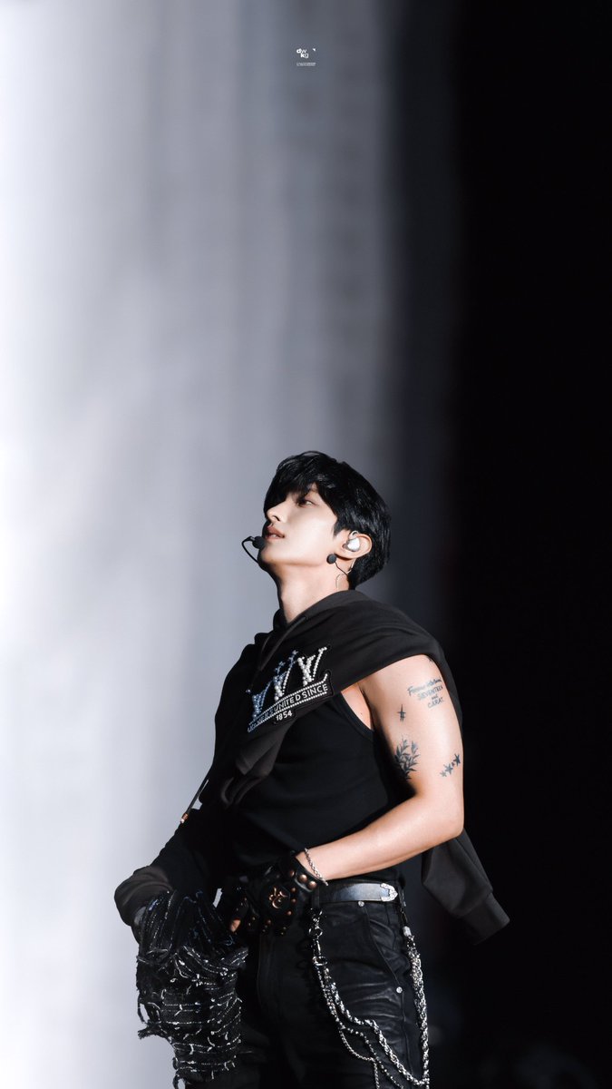 260620 Caratland D1 #도겸 #DK Dokyeom's tattoo “Forever