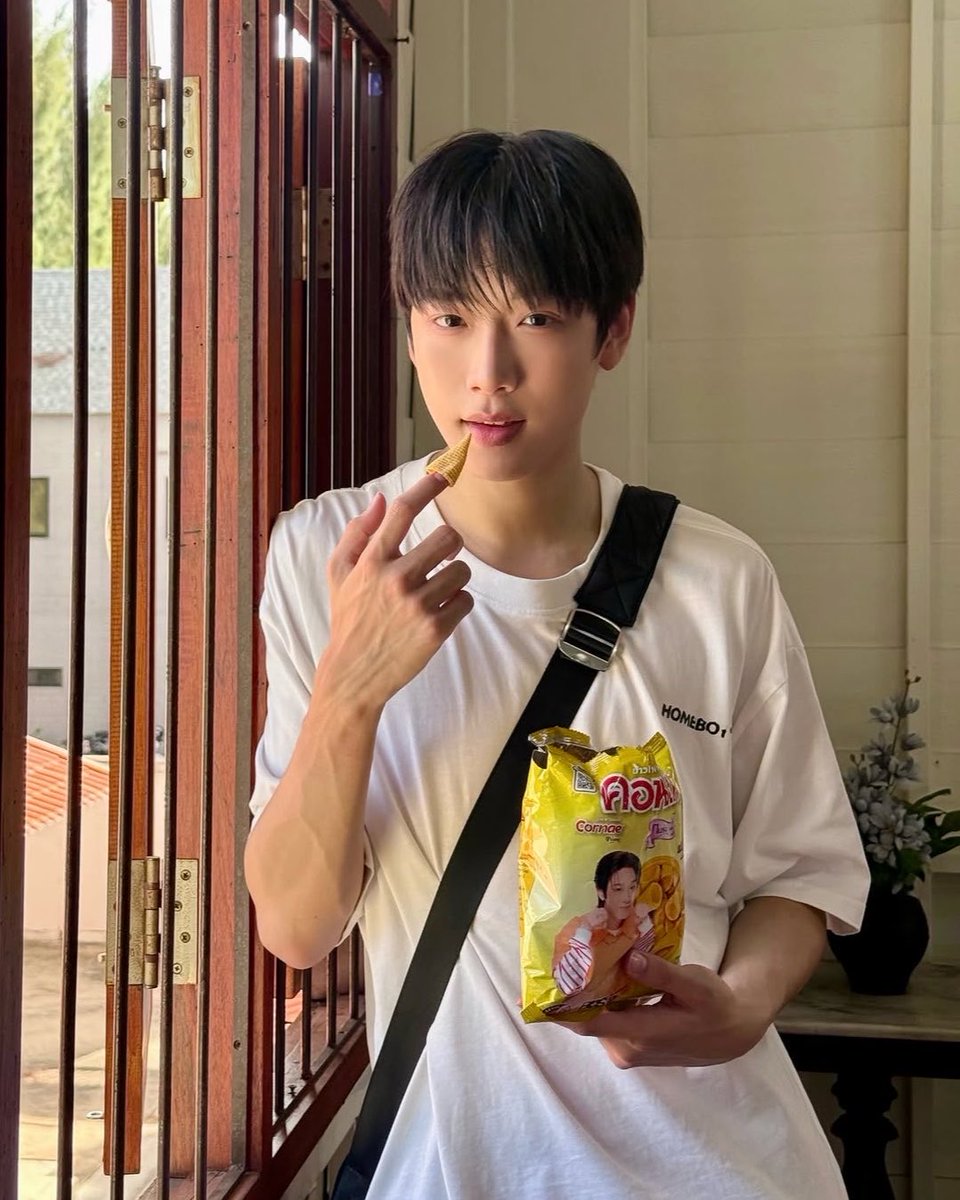 พาลอย tweet media
