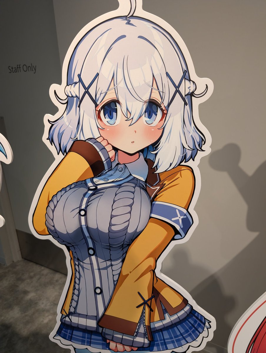 ginlov3's tweet photo. @ankoku_mitsuba センは成長期かな？
ミツバは定期的にメシ抜かれるからのと着痩せしてるからかな？ https://t.co/WWeQPJYf29