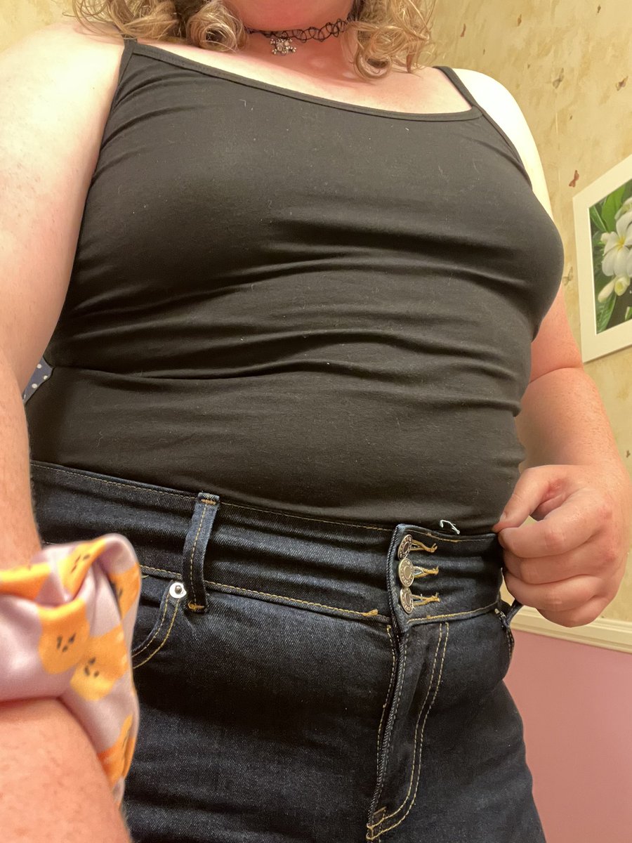 nathanalanco's tweet photo. Started prog and got a torrid coupon https://t.co/gaoBdjyIXm