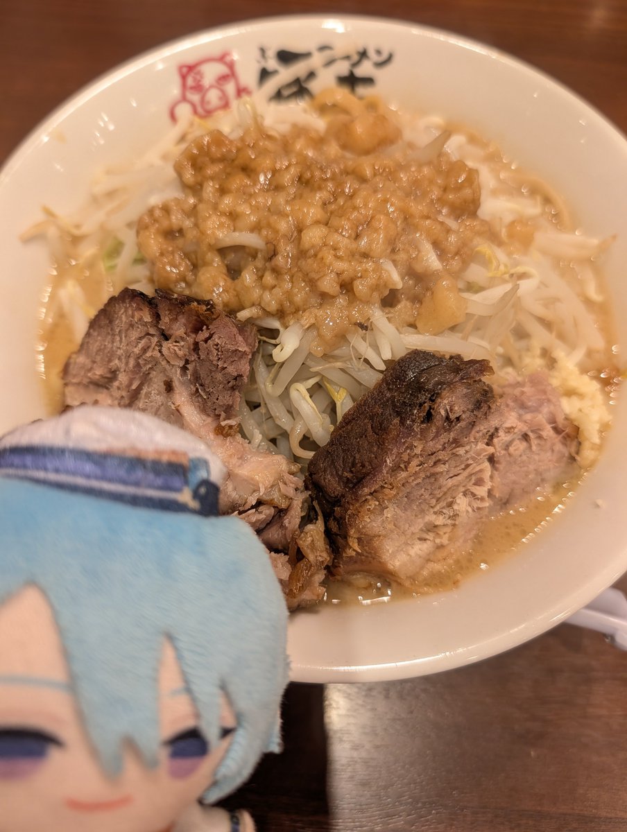 asor396's tweet photo. とらぴね。
ぶいさいおつかれ。
私へ。仕事おつかれ https://t.co/nba7f3JZUp