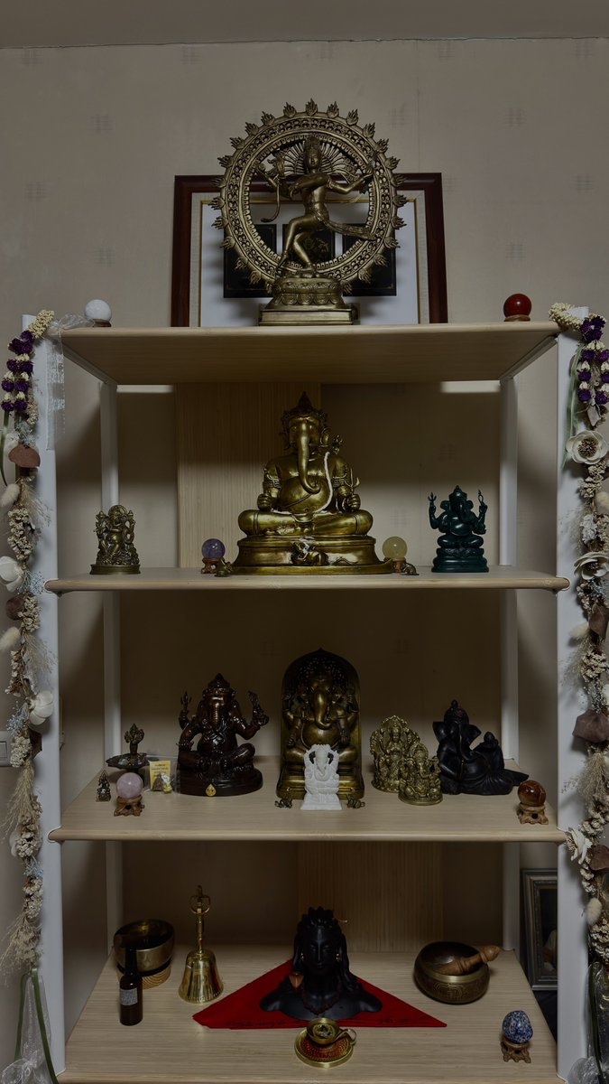 katithun's tweet photo. รูปแรกที่คอนโดฮะ บ้าจัดห้องก็เลยงาม 
แต่ที่เหลือคือตอนย้ายมาอยู่บ้าน งามรุมเต็มที่แค่นี้ก็เพียงพอ555555 https://t.co/sL2eBmc53M