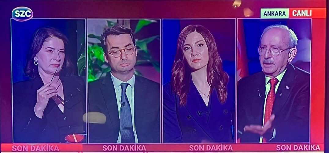eminagaoglu's tweet photo. KILIÇDAROĞLU SÖZCÜ TV'DE YAPILACAK KURULTAYLAR KONUSUNDA GERÇEKTE NE DEDİ...

Soruları yanıtlamaktan kaçtı ve yanıt adı altında kendisi sordu kendisi anlattı...

2023'teki 38 inci olağan kurultay iptal edilmesine rağmen, karar kesinleşince asla ve asla bu olağan kurultayın tekrar yapılmayacağını,

Hiç bir koşulda bu dönemde olağanüstü kurultay yapmayacaklarını,

2023 ve 2025 olağan kurultayları için seçilen ve mevcut kurultay delegeleri ile hiç bir koşulda olağan veya olağanüstü kurultay yapmayacaklarını,

Tedbir devam ettikçe bir olağan kurultay takvimi başlatmayacaklarını, başlatamayacaklarını 

İstedikleri koşullar ortaya çıktığında, ancak o zaman temyizden vazgeçip o aşamadan sonra bir olağan kurultay takvimi başlatacaklarını,

Yeni bir kurultayı sadece ve sadece olağan kurultay olarak yapacaklarını, bunun içinde mahalle delegelerinden başlayarak ilçe, il, kurultay olmak üzere tüm delegeleri yenileyeceklerini,

En kısa sürede kurultaya gideceğiz sözünün, bir olağan kurultay için en iyimser olarak en az 6-7 ay sonrasını işaret ettiğini, 

Disiplin süreçleri devam edeceği için, partililer hakkında disiplin konusunda verilen veya verilecek tedbir sürdüğünde veya kınama, geçici ihraç ya da ihraç disiplin cezası verildiğinde, o kişilerin 6-7 ay sonrasındaki kurultayda aday olamayacaklarını,

Bu süreyi gerektiği kadar uzatma yoluna giderek zaten bu sürede partiden ayrılmalar ve yeni parti kurma yoluna gidileceğini, buna göre kalan üyelerle partiyi yeni olağan kurultay yoluyla istediği gibi yapılandıracağını,

Olağan kurultayda her zaman olduğu gibi aday olmayacağını, ancak aday gösterildiğinde her zaman olduğu gibi  seve seve bunu kabul edeceğini, 

Ola ki partiyi yapılandıramaz veya Özgür Özel partide kalır ve aday olursa, o durumda kendisinin  aday olmayıp, belirleyeceği bir kişinin aday olmasını sağlayacağını, ancak yeni kurultay delegeleri seçiminin gerçekleşecek olması ve de yeni partinin ortaya çıkmasının beklenecek olması nedeniyle bu durumun neredeyse olanaksız olduğunu...

Ve daha bir çok şey...

DİYORUZ Kİ;

HER DURUMDA CHP'NİN BÜTÜNLÜĞÜ KORUNMALI,
AYRIŞMALARLA İKTİDARIN İSTEDİĞİ ORTAM YARATILMAMALI,
İÇERDEN VE DIŞARDAN HER TÜRLÜ HUKUKSUZLUKLARA VE MÜDAHALELERE DİRENİLMELİ,
PARTİ İÇİ DEMOKRASİ YOLUYLA VE MÜCADELESİYLE BU SÜREÇTEN ÇIKILMALI!
#CHP #Kurultay